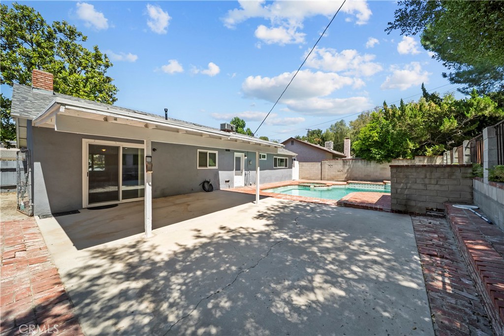 24607 Fourl Road Newhall, CA 91321 - Photo 20 of 25
