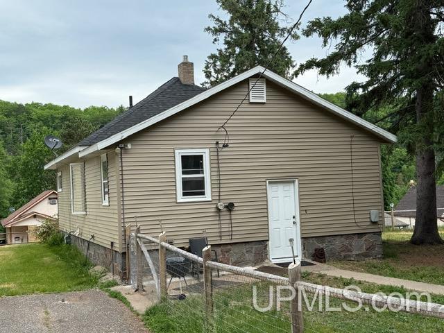 1724 Ridge Street Niagara, WI 54151 - Photo 2 of 29