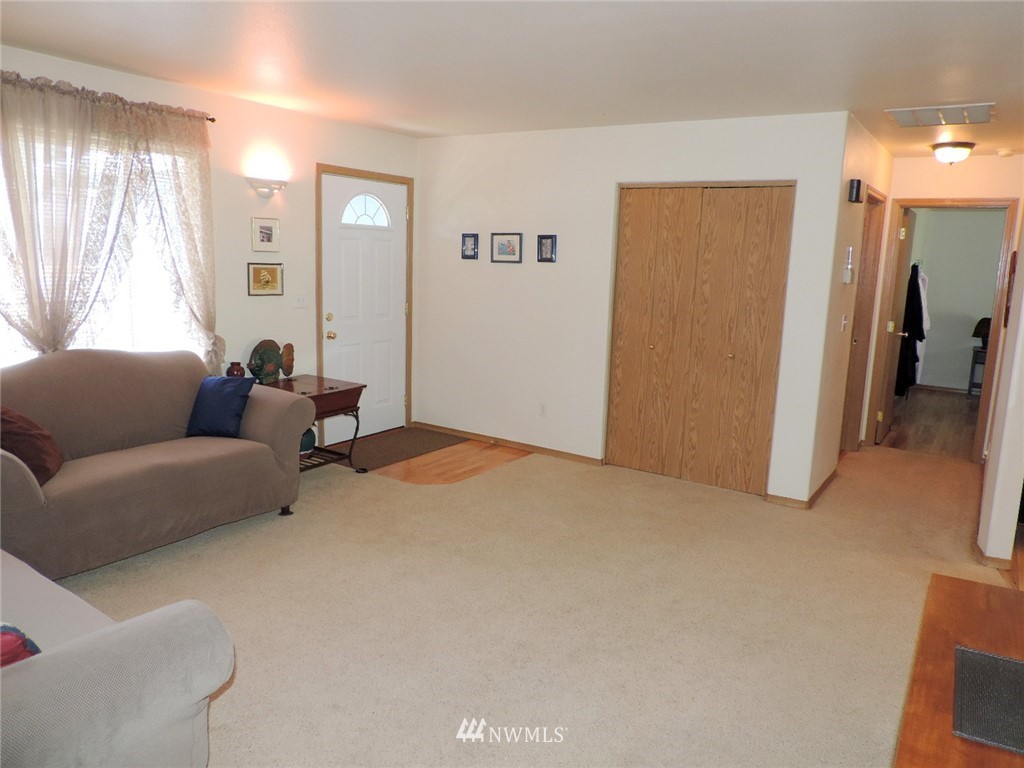 8044 188th Avenue Southwest Rochester, WA 98579 - Photo 8 of 24 Gallery Image 8
