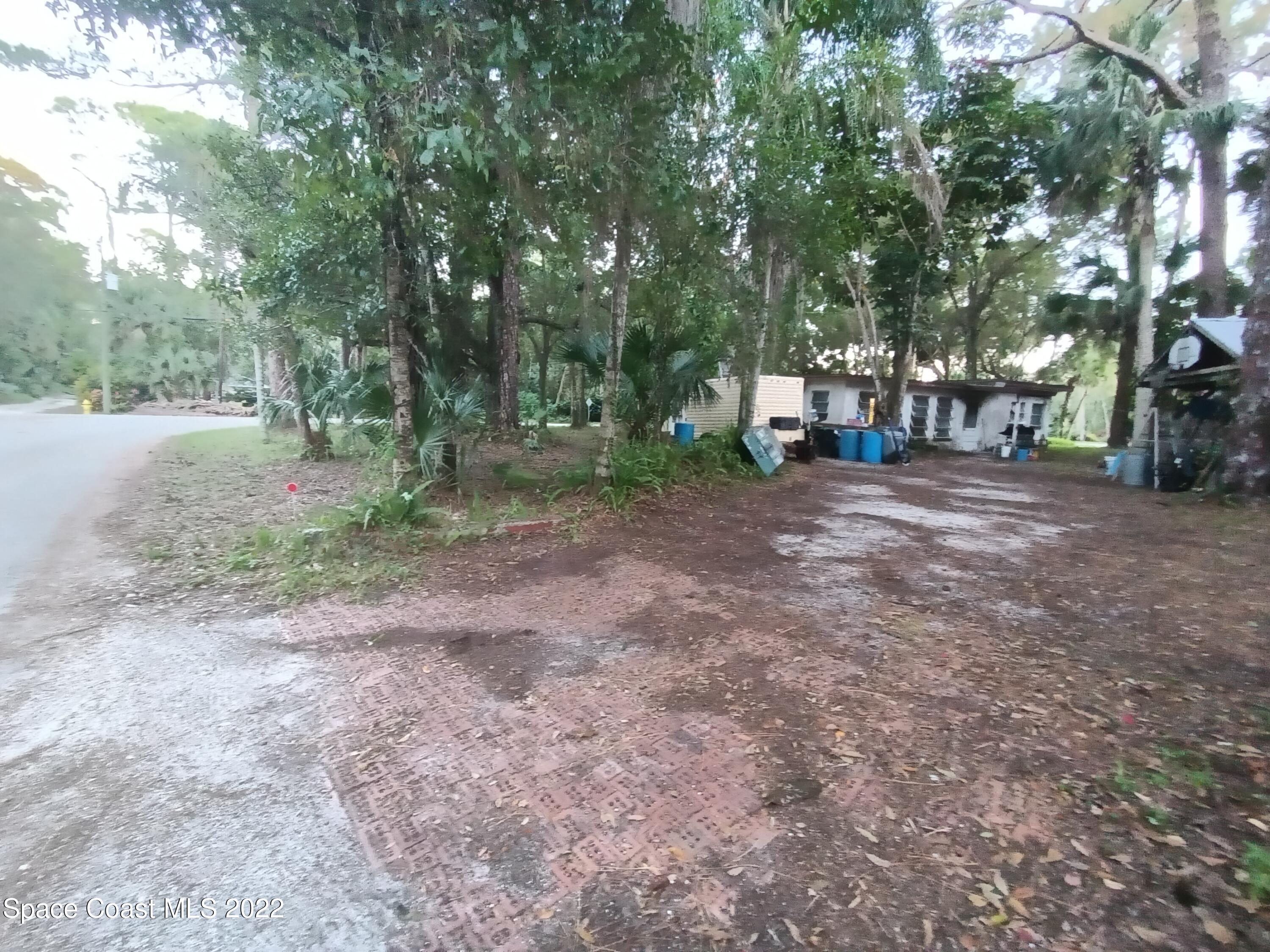 675 Hammock Road Melbourne, FL 32904 - Photo 15 of 16 20221007_185540
