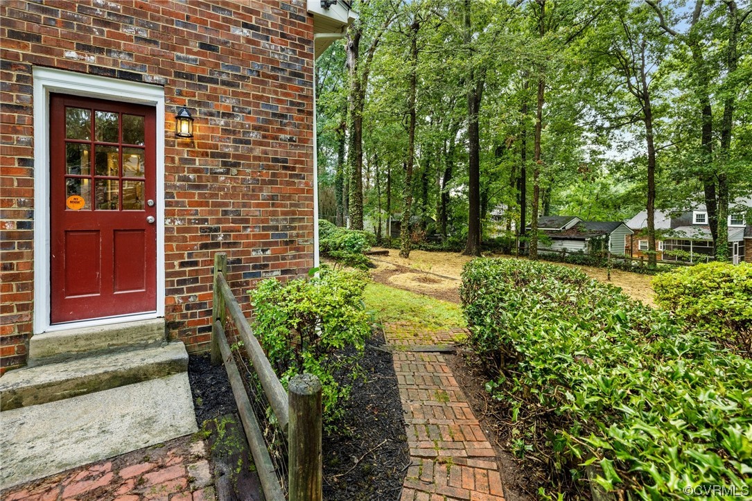 1104 Duckbill Court Midlothian, VA 23113 - Photo 26 of 29 a view of a back yard of the house
