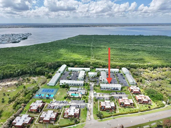 $299,000 | 9409 South Ocean Drive, Unit 31, Jensen Beach, FL 34957