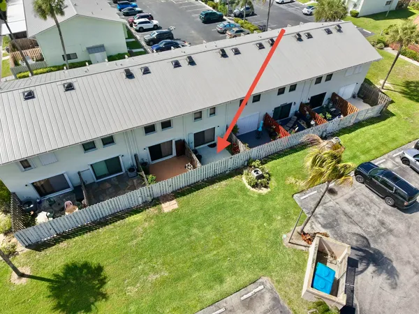 $299,000 | 9409 South Ocean Drive, Unit 31, Jensen Beach, FL 34957