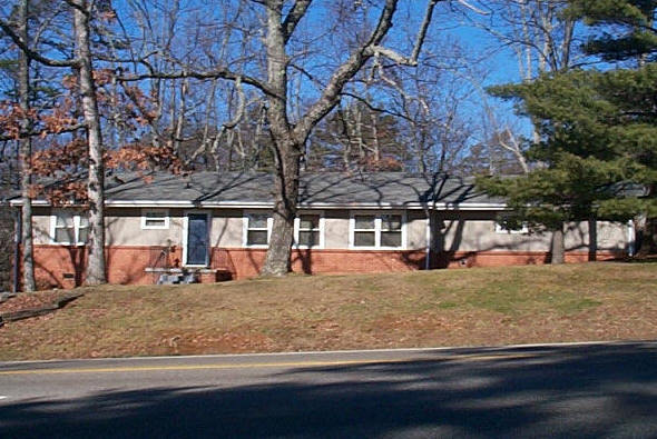 963 Ridgeway Avenue Signal Mountain, TN 37377 - Photo 1 of 1 Primary Photo
