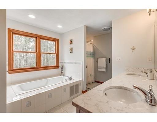 14 Bennett Road Boxford, MA 01921 - Photo 16 of 30 Gallery Image 16