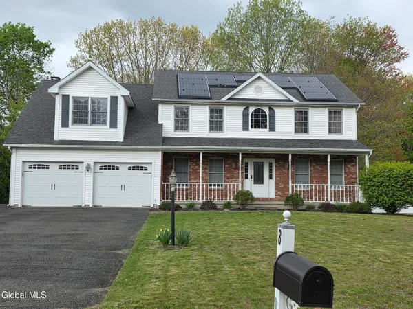 $629,900 | 8 Spruce Street, Clifton Park, NY 12065