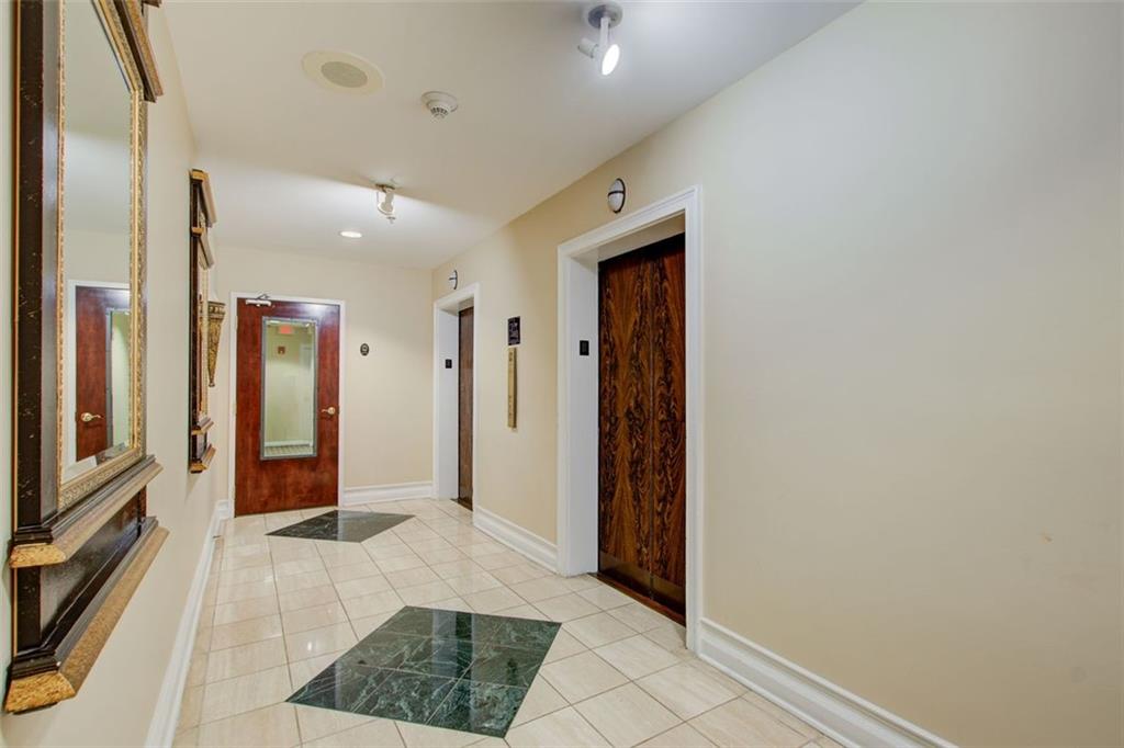 32 Peachtree Street Northwest, Unit 1102 Atlanta, GA 30303 - Photo 18 of 35