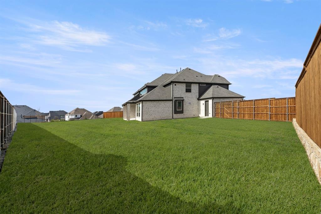 950 Georgetown Place Prosper, TX 75078 - Photo 7 of 32