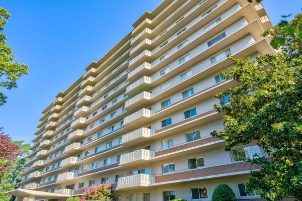 $129,000 | 1960 North Parkway Avenue, Unit 109, Memphis, TN 38112