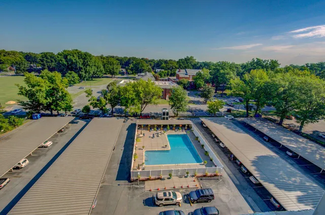 $135,000 | 1960 North Parkway Avenue, Unit 109, Memphis, TN 38112