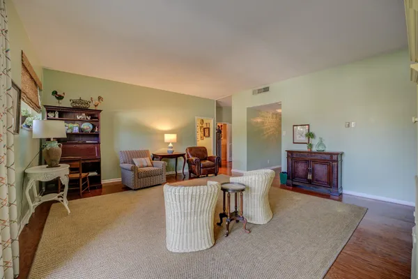 $129,000 | 1960 North Parkway Avenue, Unit 109, Memphis, TN 38112