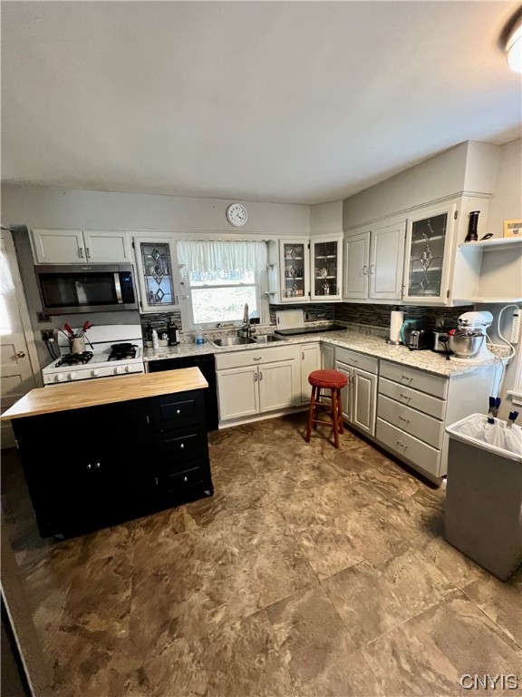 6195 West Lake Road Fleming, NY 13021 - Photo 7 of 18