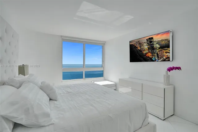 $3,639,000 | 6365 Collins Avenue, Unit 2403, Miami Beach, FL 33141