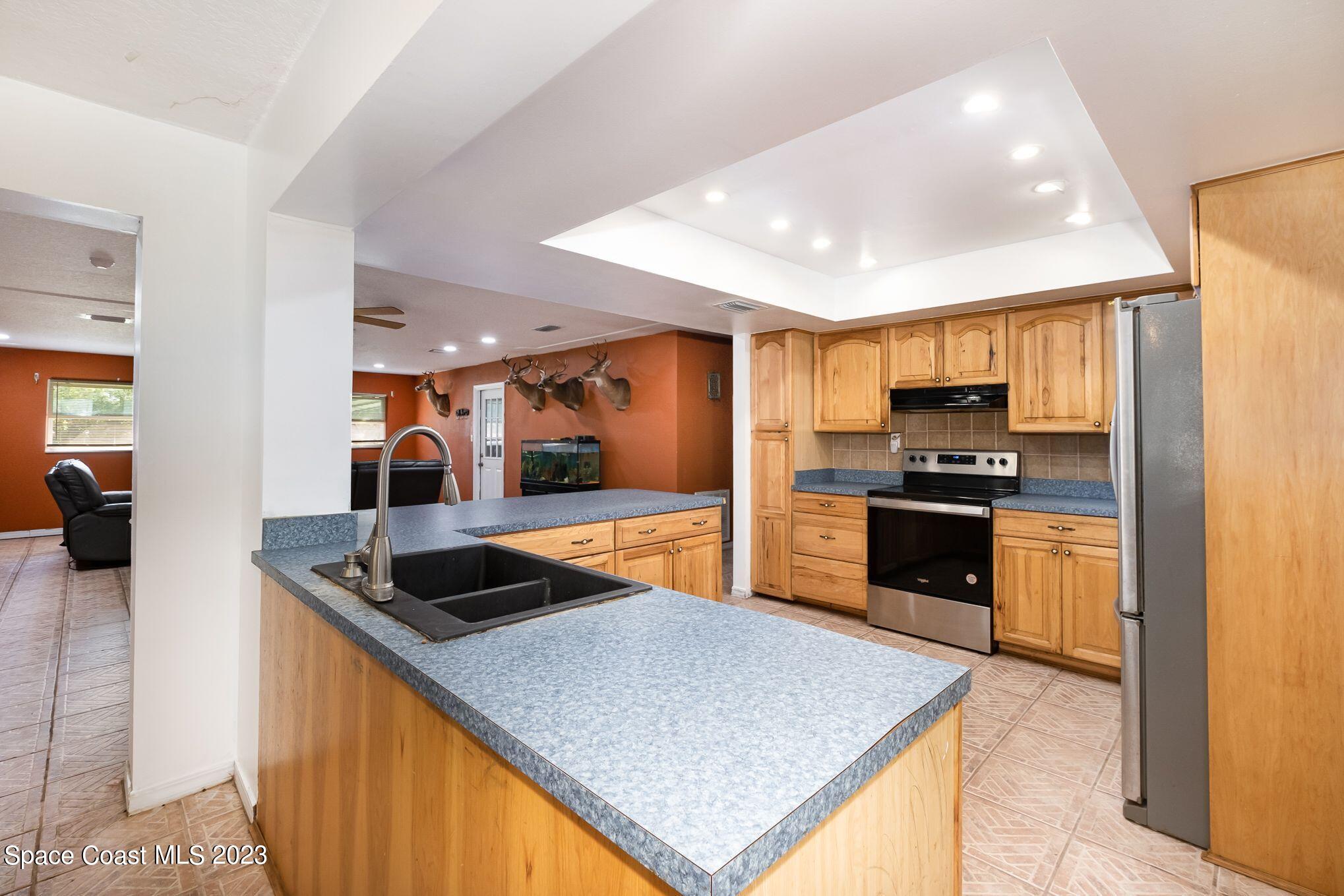 2160 Valkaria Road Malabar, FL 32950 - Photo 6 of 36 Kitchen 2