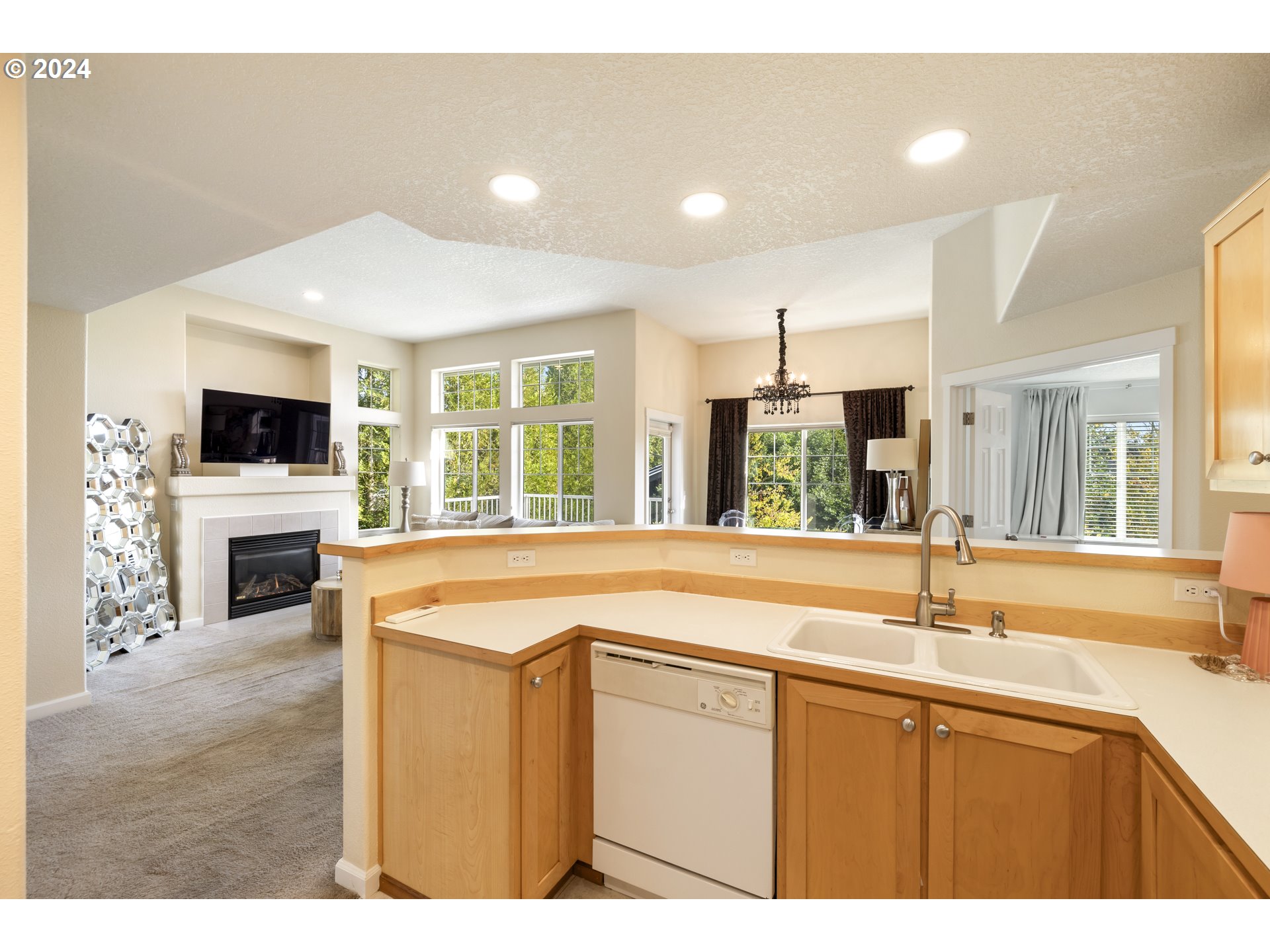 14655 Southwest Beard Road, Unit 201 Beaverton, OR 97007 - Photo 20 of 40