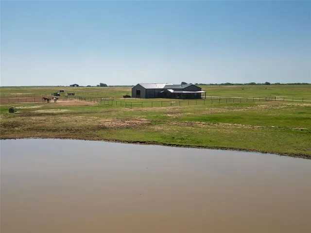 $699,999 | 5543 Gray Road, Nocona, TX 76255