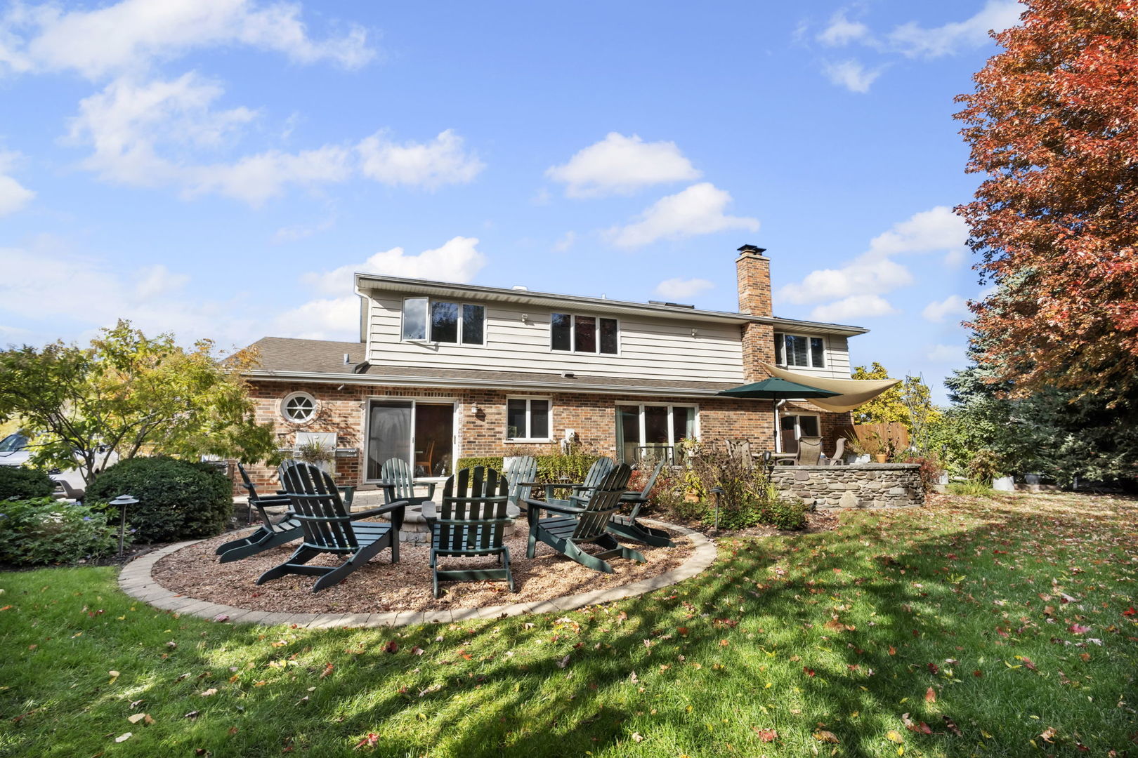 2775 Salceda Drive Northbrook, IL 60062 - Photo 26 of 37 a view of a house with backyard and sitting area