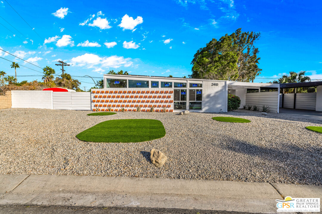 2410 North Starr Road Palm Springs, CA 92262 - Photo 4 of 43
