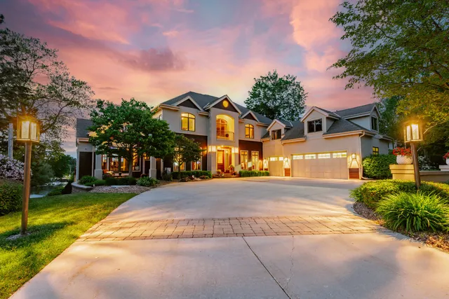 $4,895,000 | N49W35398 East Wisconsin Avenue, Oconomowoc, WI 53066