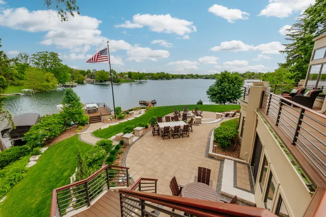 $4,895,000 | N49W35398 East Wisconsin Avenue, Oconomowoc, WI 53066