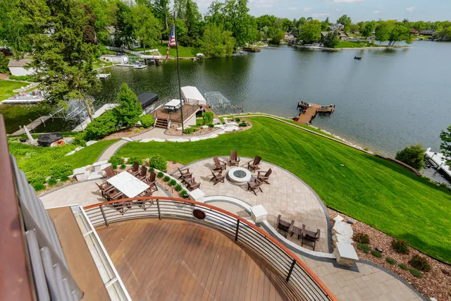 $4,895,000 | N49W35398 East Wisconsin Avenue, Oconomowoc, WI 53066