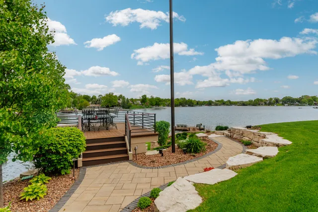 $4,895,000 | N49W35398 East Wisconsin Avenue, Oconomowoc, WI 53066