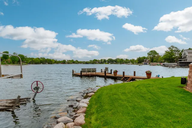 $4,895,000 | N49W35398 East Wisconsin Avenue, Oconomowoc, WI 53066