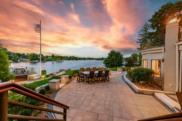 $4,895,000 | N49W35398 East Wisconsin Avenue, Oconomowoc, WI 53066