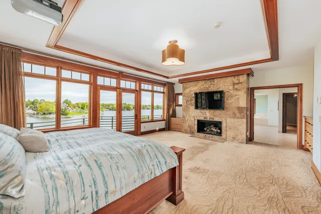 $4,895,000 | N49W35398 East Wisconsin Avenue, Oconomowoc, WI 53066