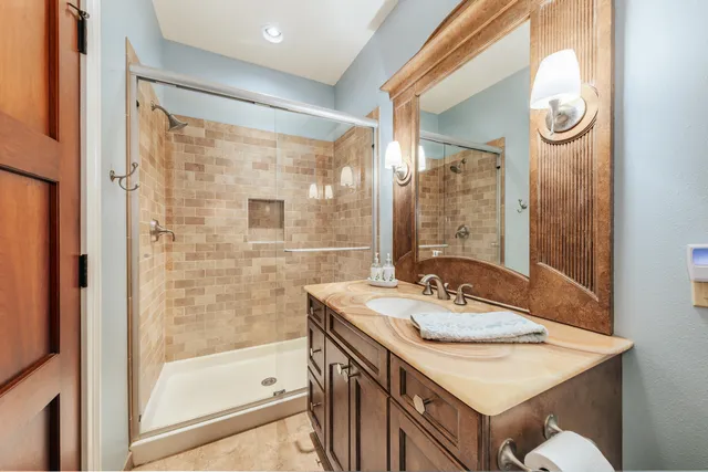 $4,895,000 | N49W35398 East Wisconsin Avenue, Oconomowoc, WI 53066