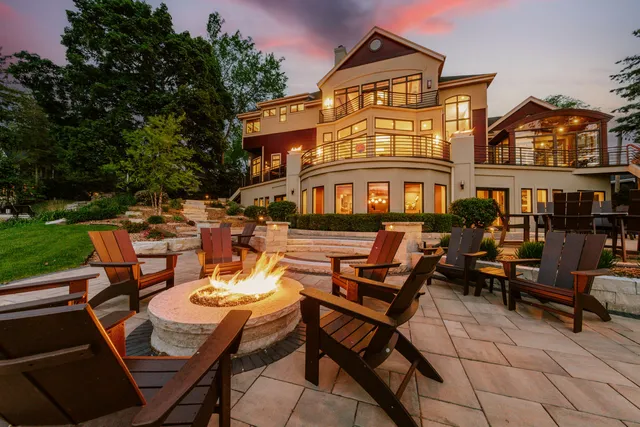 $4,895,000 | N49W35398 East Wisconsin Avenue, Oconomowoc, WI 53066