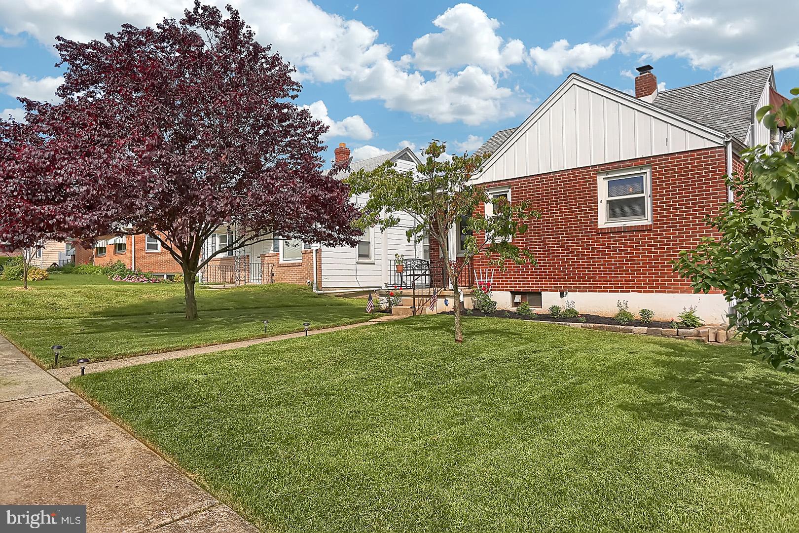 302 Parkside Avenue Reading, PA 19607 - Photo 3 of 27 Exterior Side