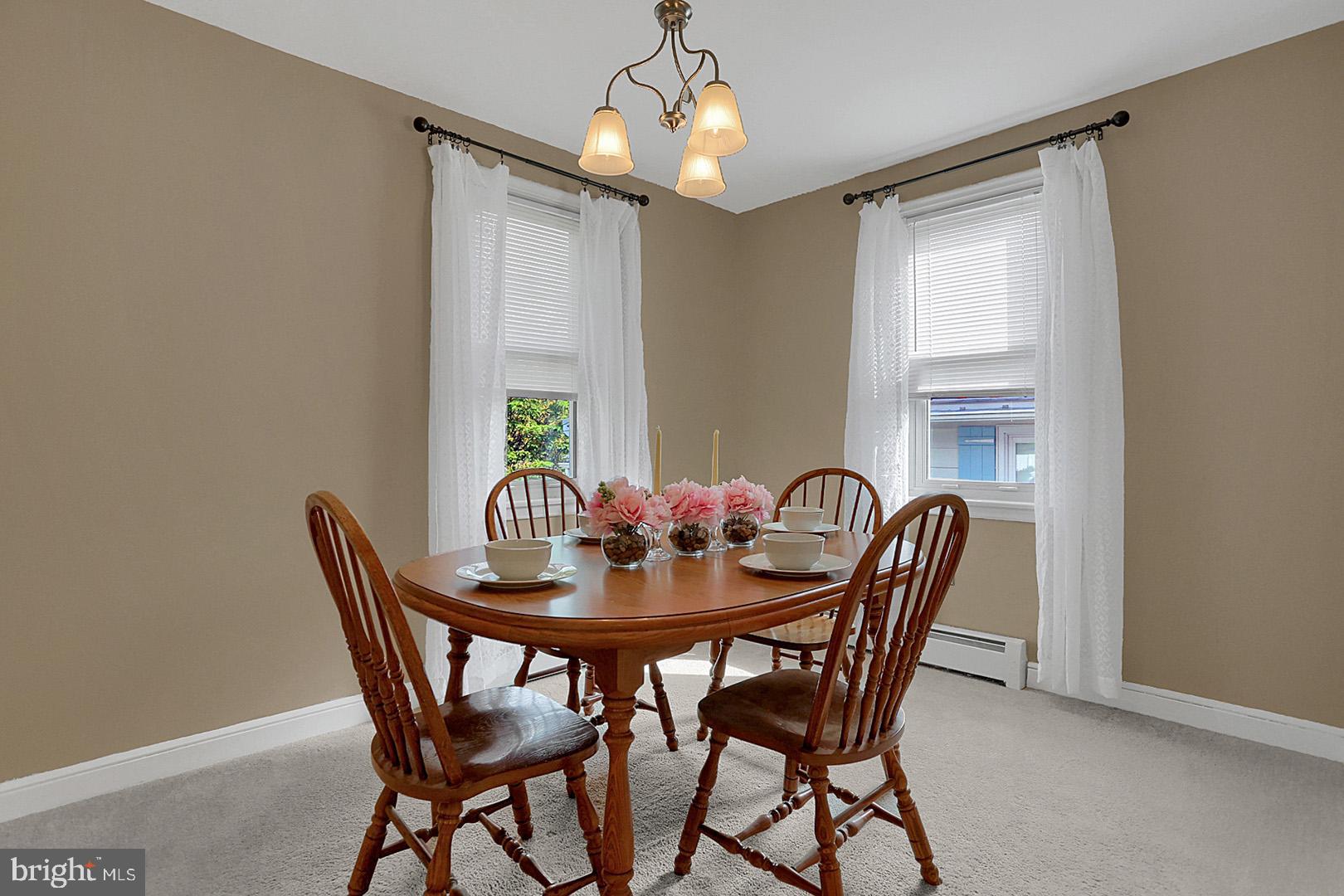 302 Parkside Avenue Reading, PA 19607 - Photo 8 of 27 Dining Room or could be a bedroom