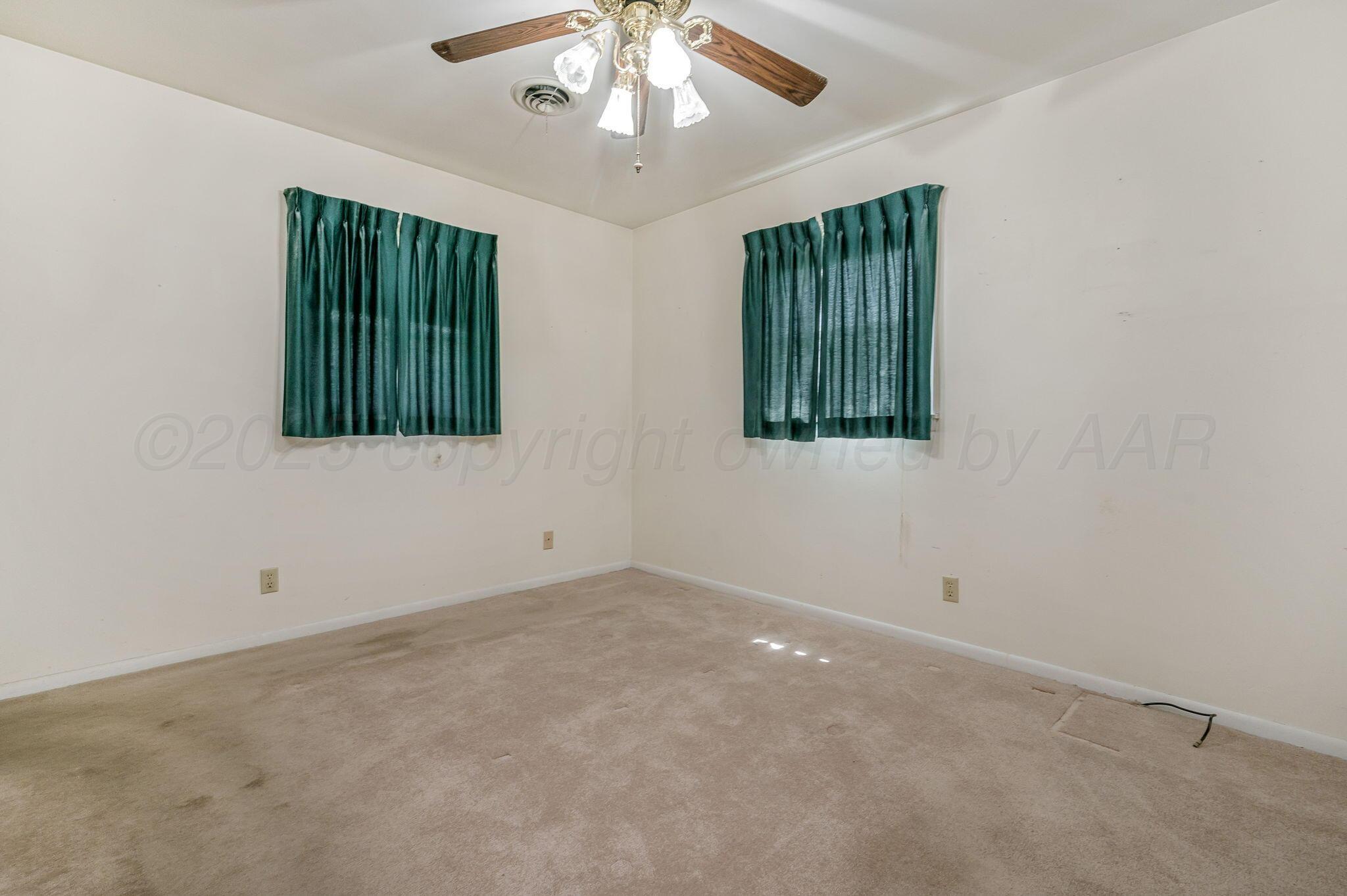 4705 South Rusk Street Amarillo, TX 79110 - Photo 15 of 17 4705 S Rusk 15