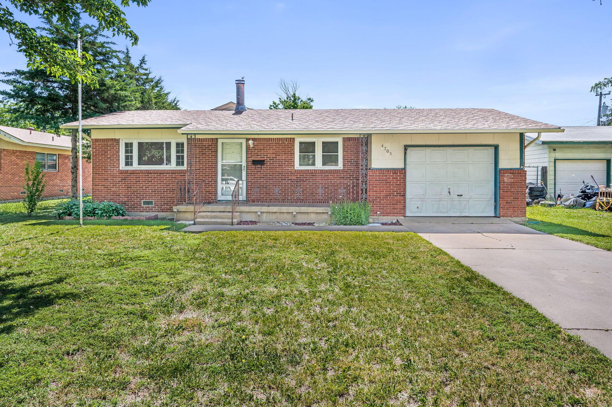 4705 South Rusk Street Amarillo, TX 79110 - Photo 2 of 17 4705 S Rusk 02