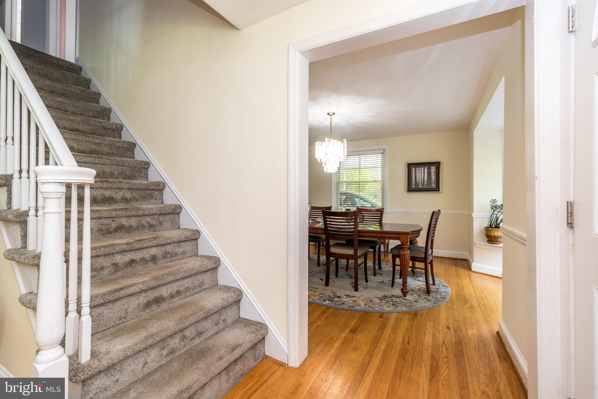 139 Kingston Road Cheltenham, PA 19012 - Photo 6 of 32 Dining room to the right
