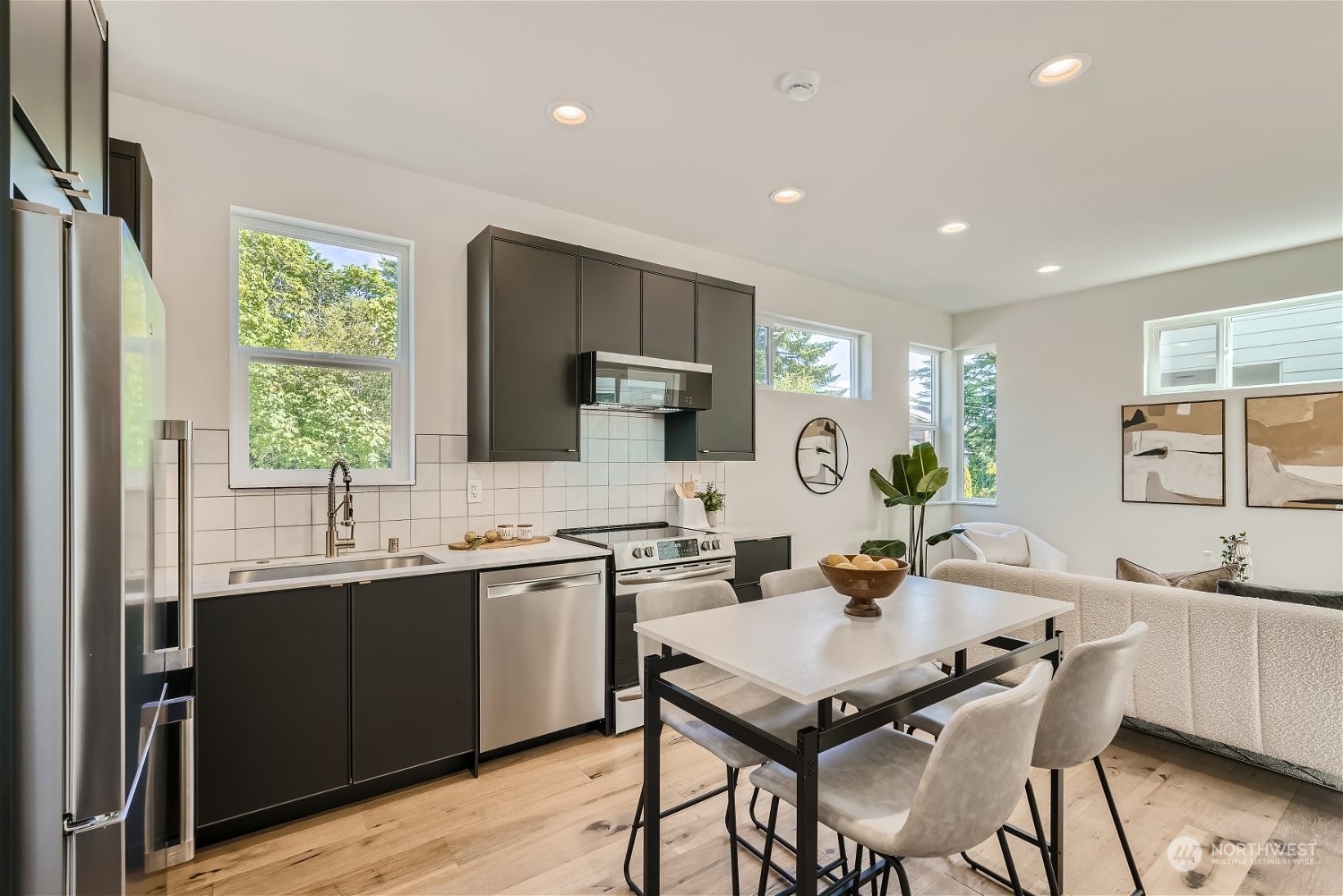 1701 South Walker Street Seattle, WA 98144 - Photo 14 of 26