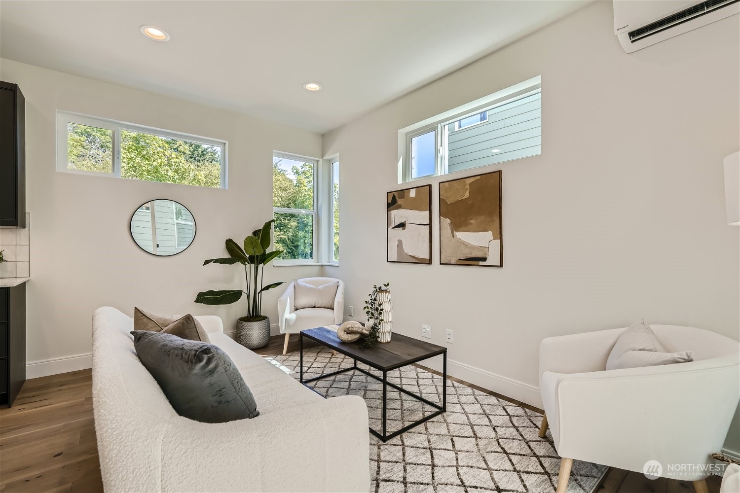 1701 South Walker Street Seattle, WA 98144 - Photo 3 of 26