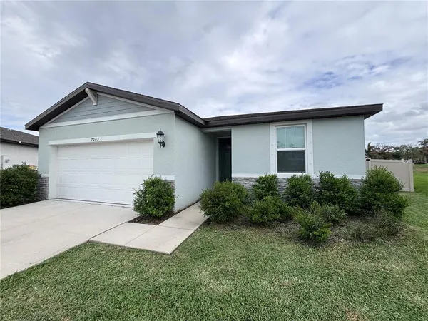 $2,700 | 7009 Feather River Place, Parrish, FL 34219