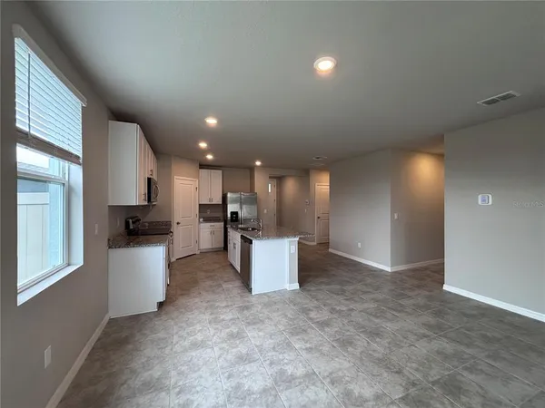 $2,700 | 7009 Feather River Place, Parrish, FL 34219