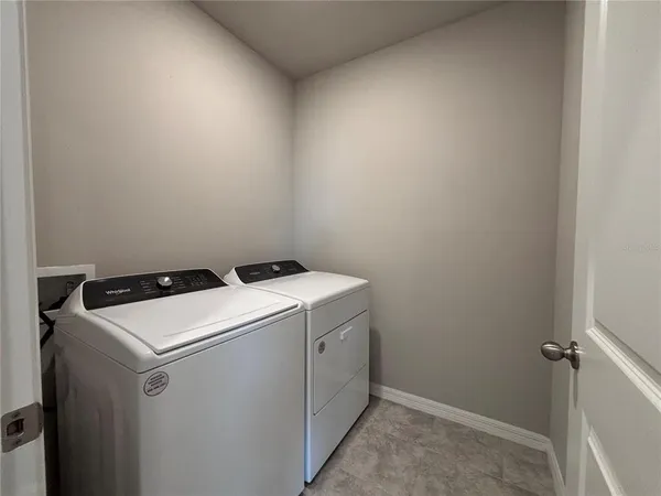 $2,700 | 7009 Feather River Place, Parrish, FL 34219