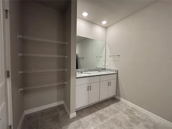 $2,700 | 7009 Feather River Place, Parrish, FL 34219