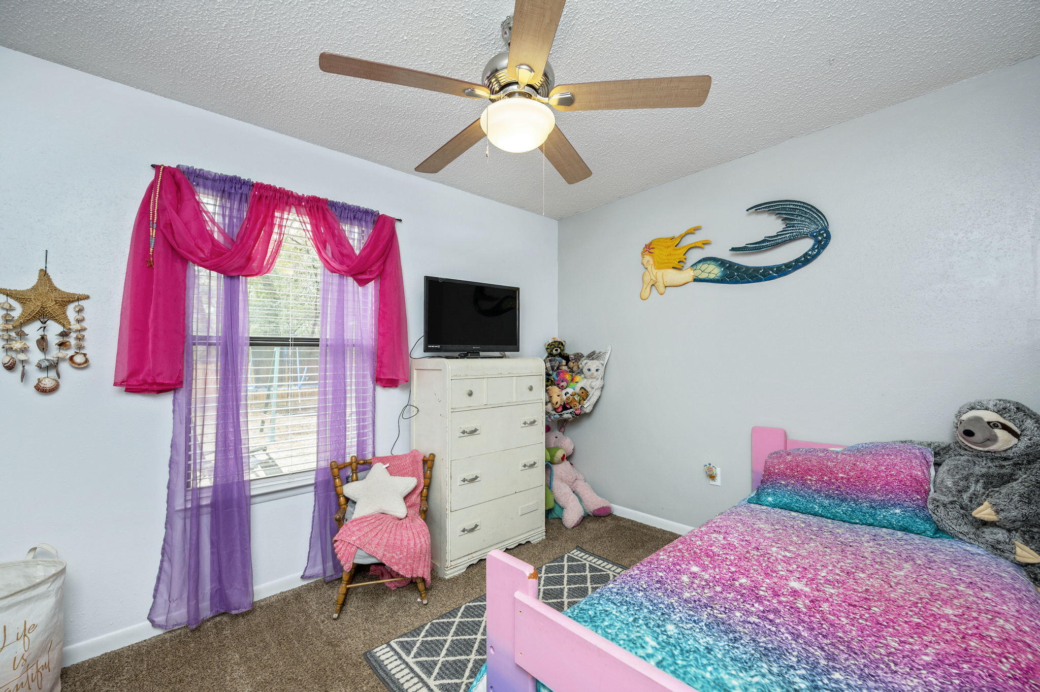 309 Springwood Circle Crestview, FL 32536 - Photo 13 of 37 13-web-or-mls-309 Springwood Circle-10