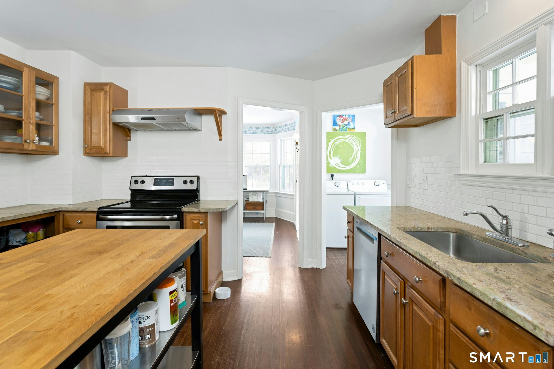 85 Stephen Mather Road Darien, CT 06820 - Photo 16 of 37