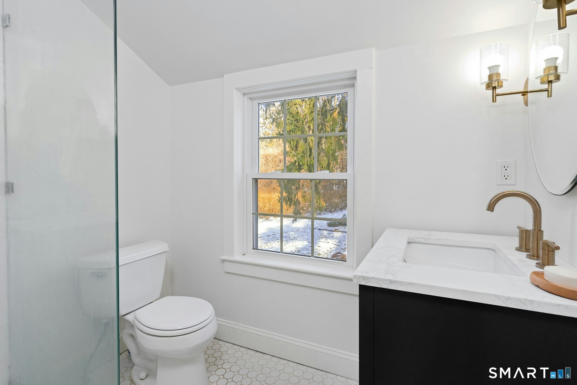 85 Stephen Mather Road Darien, CT 06820 - Photo 23 of 37