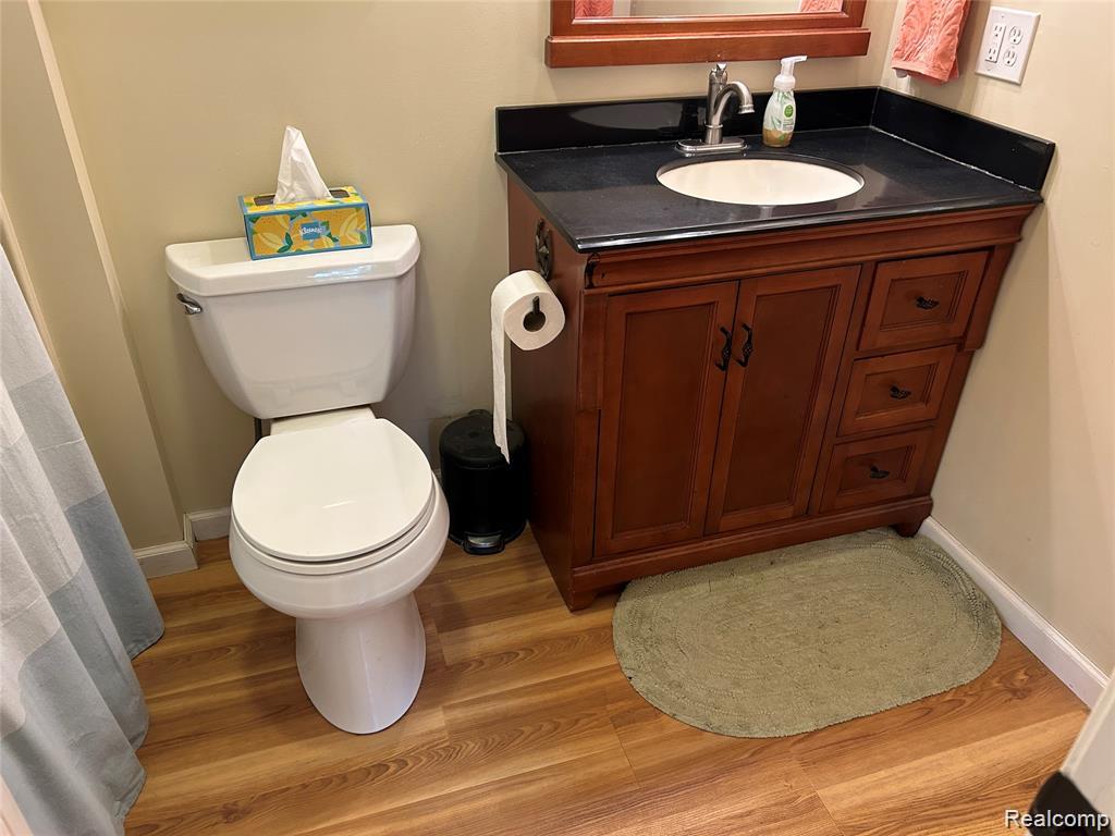 9074 White Road Linden, MI 48451 - Photo 32 of 49 Updated Bathroom.