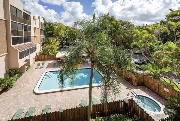 $1,700 | 6800 Cypress Road, Unit 514, Plantation, FL 33317