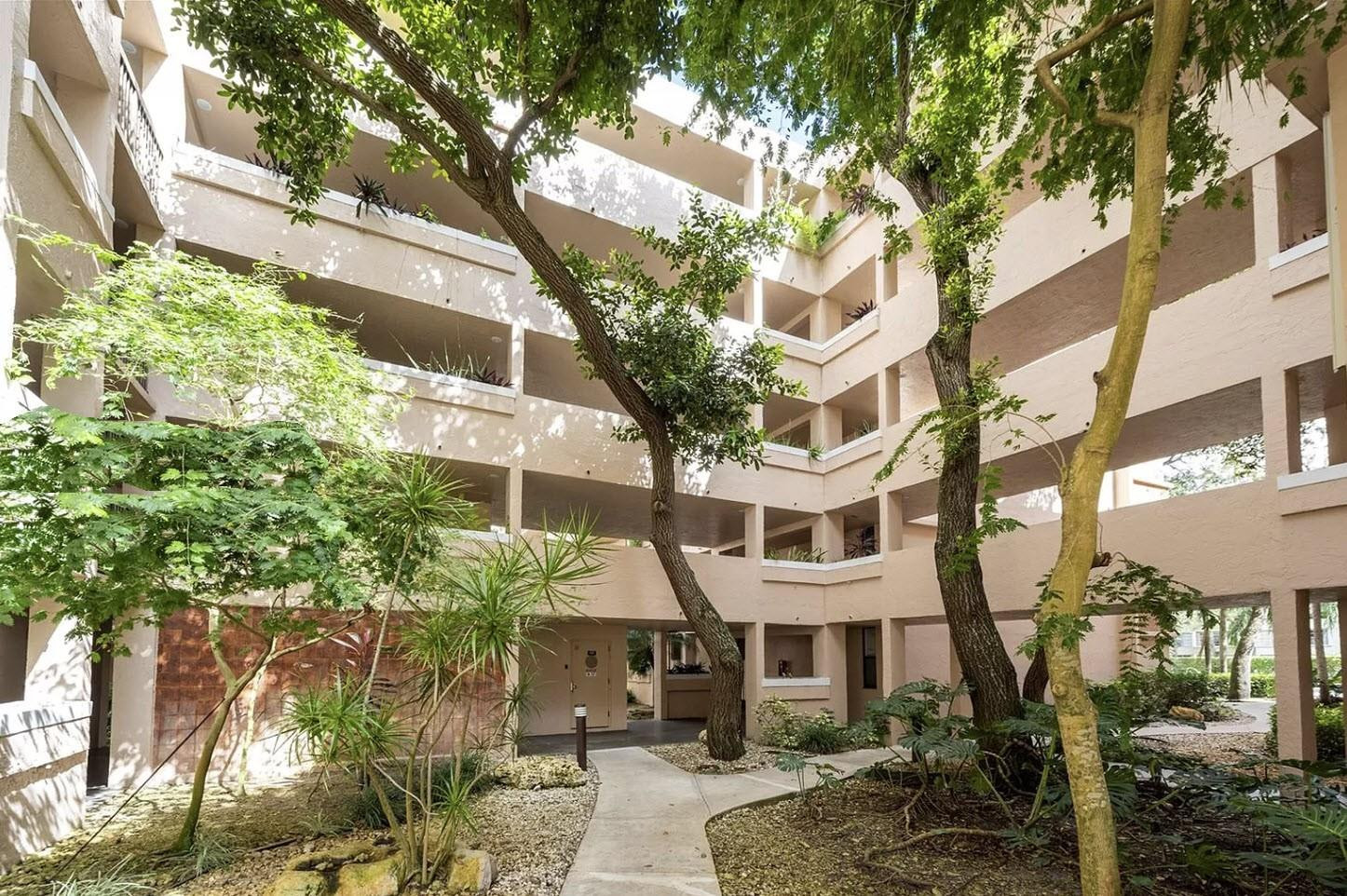 6800 Cypress Road, Unit 514 Plantation, FL 33317 - Photo 38 of 50 Photo 38