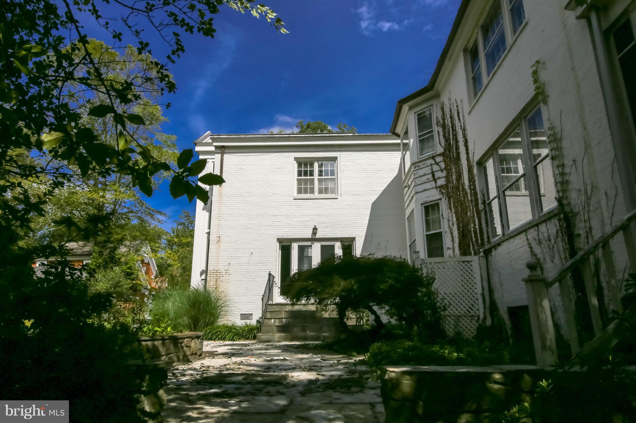 9108 Burning Tree Road Bethesda, MD 20817 - Photo 15 of 18 Exterior (General)