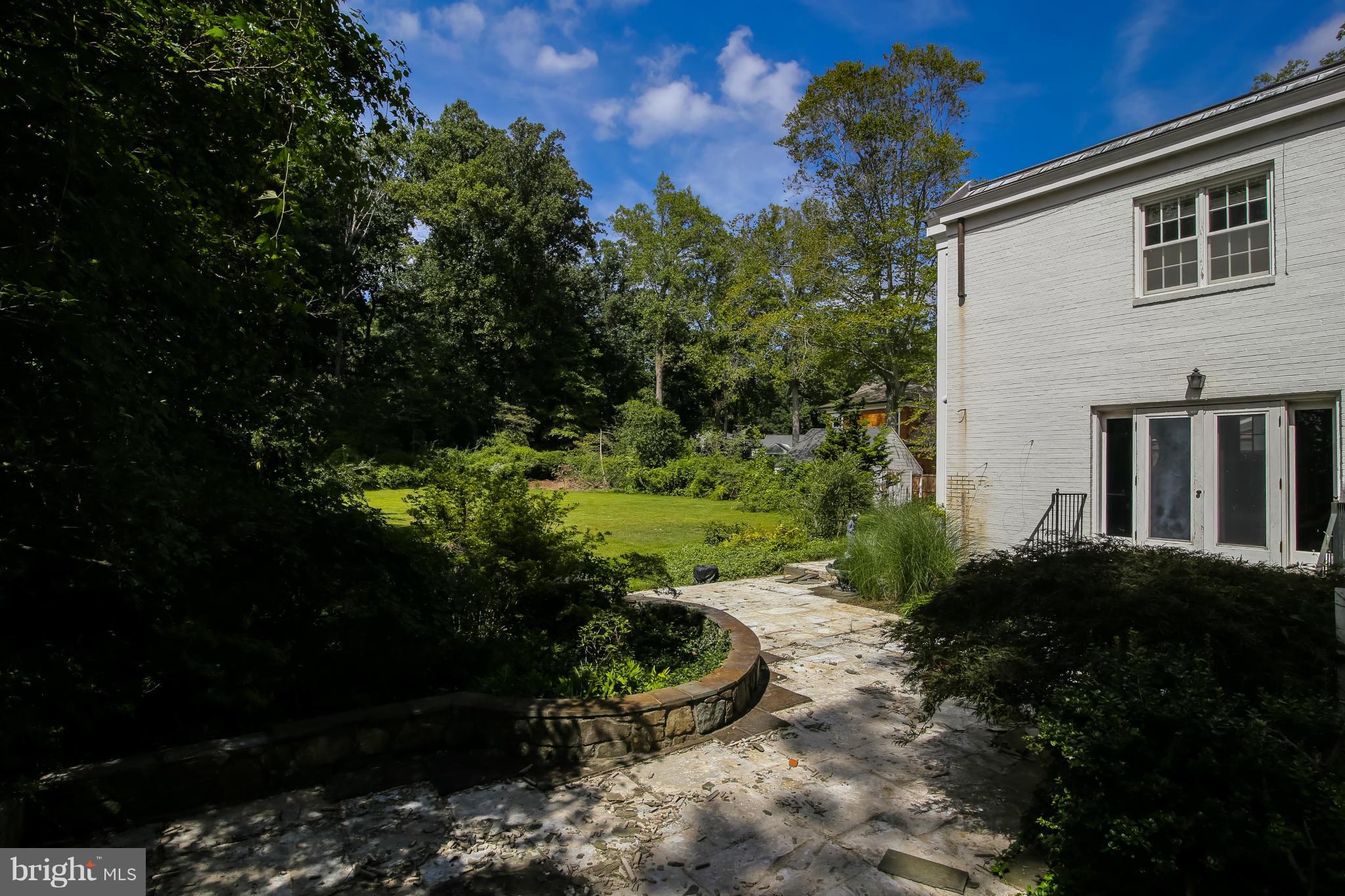 9108 Burning Tree Road Bethesda, MD 20817 - Photo 16 of 18 Exterior (General)